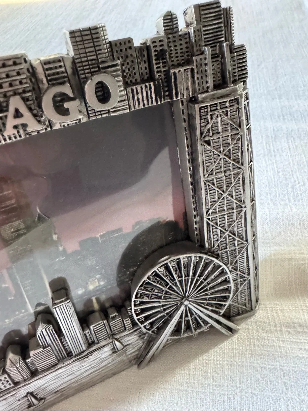 Chicago Skyline 4x6 Pewter Frame